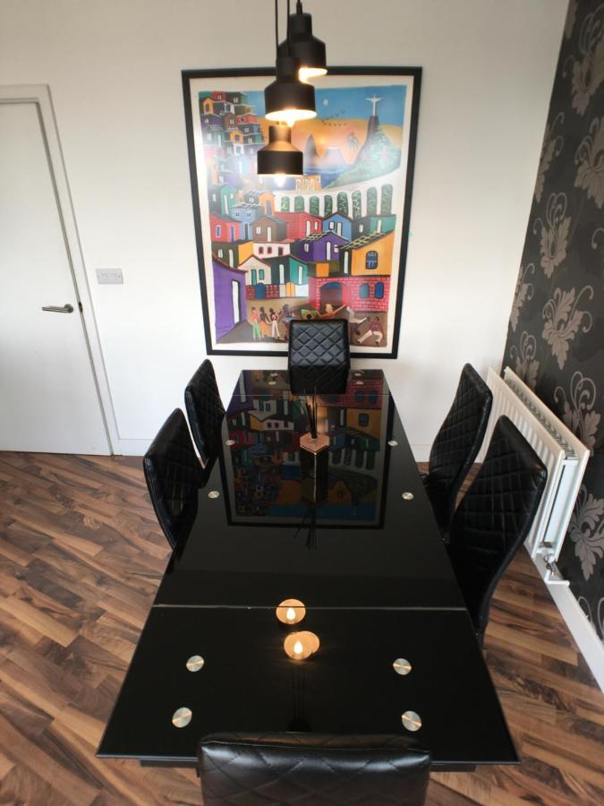 Luxury 2 Bed Penthouse Apartment Near Station Londres Exterior foto